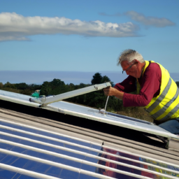 Service d'Entretien Préventif pour Prolonger la Durée de Vie de vos Panneaux Solaires Givors